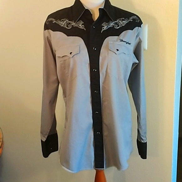 Wrangler Tops - Wrangler Western Shirt gray black M